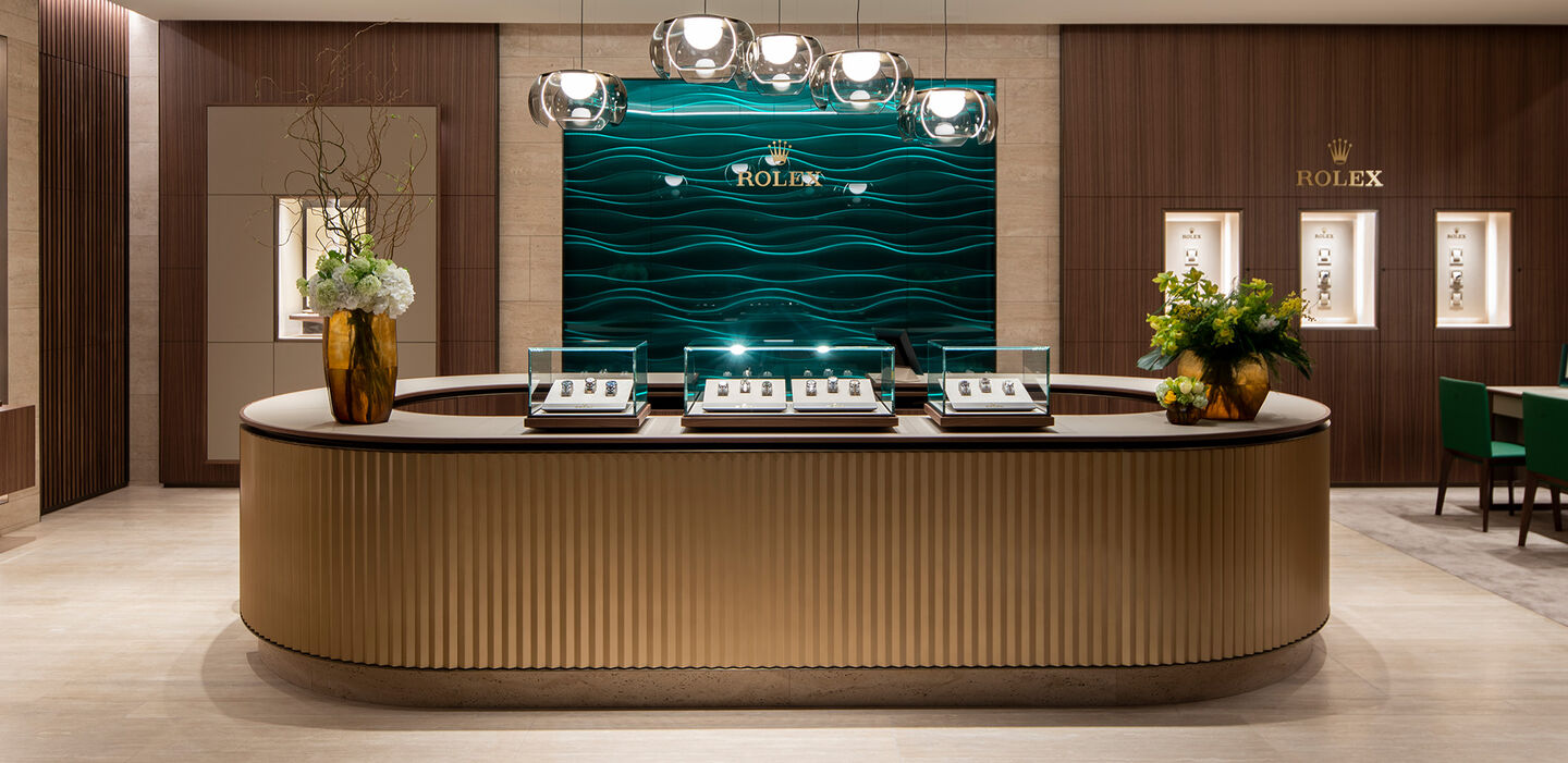 Jewelry & Watch Store Calgary CF Chinook Centre Maison Birks