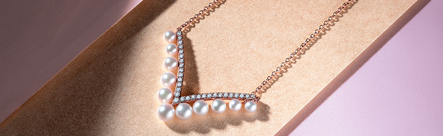 Yoko London pearl necklace.
