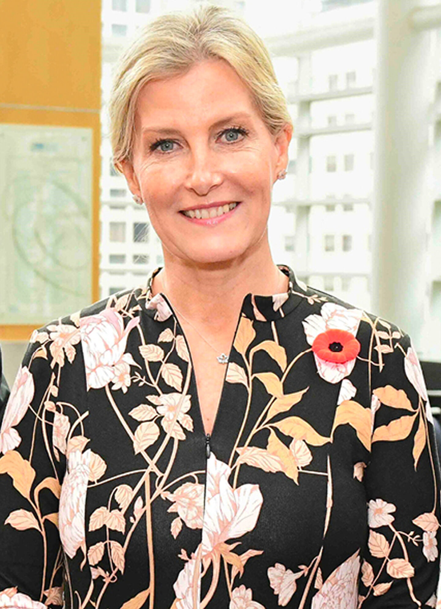 Sophie, duchesse d'Édimbourg, porte les bijoux Birks.