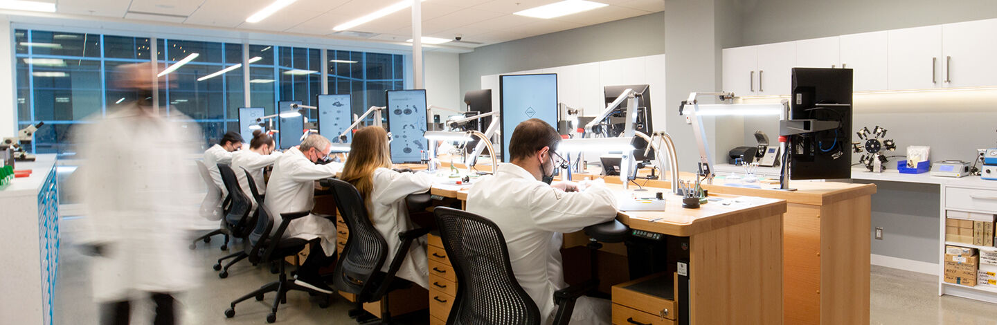 Atelier de Maison Birks au siège social de Montréal