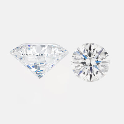 Diamant brut Birks sur un fond gris clair.