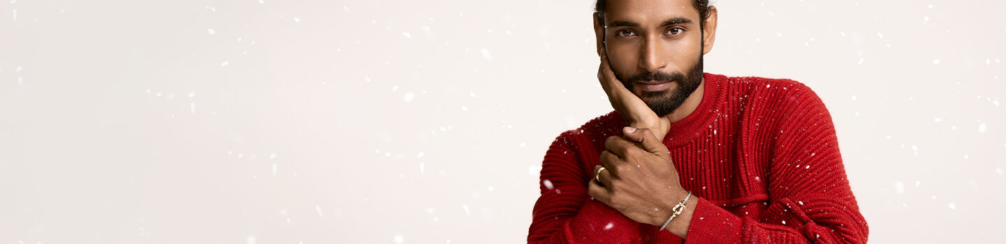 Bracelet FRED Force 10 sur un fond noir.