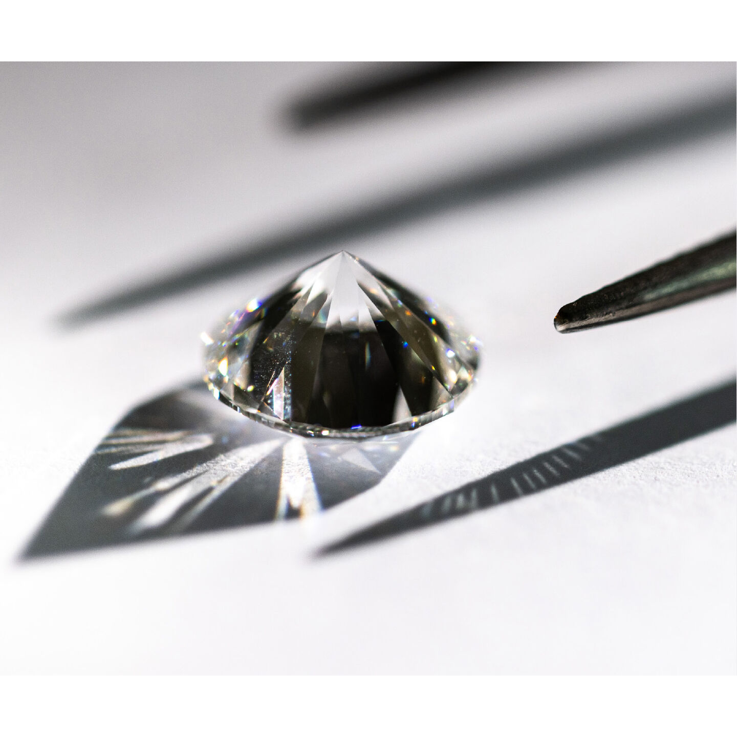 Loose diamond on a white background.