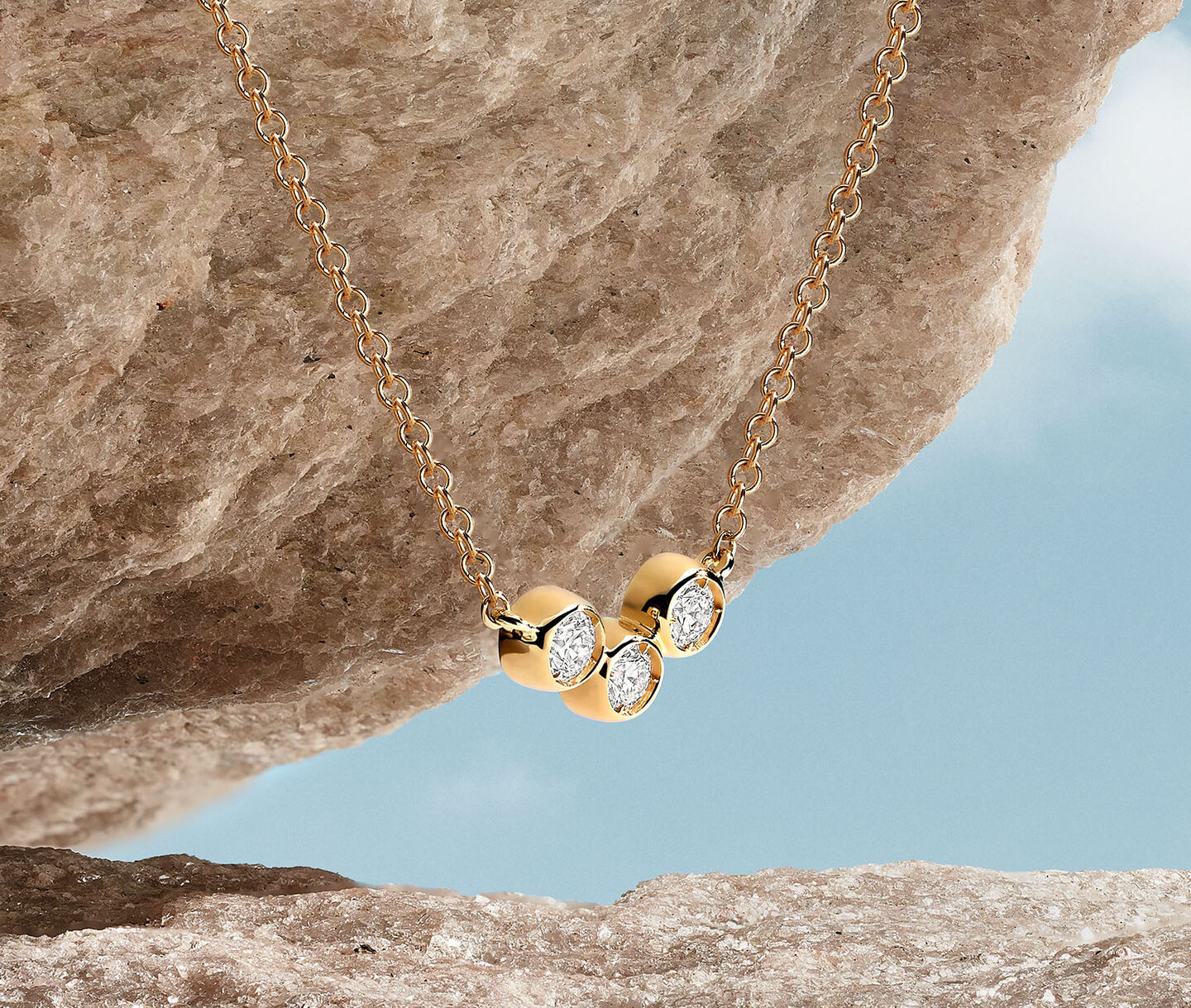 Collier Birks Iconic avec diamants.