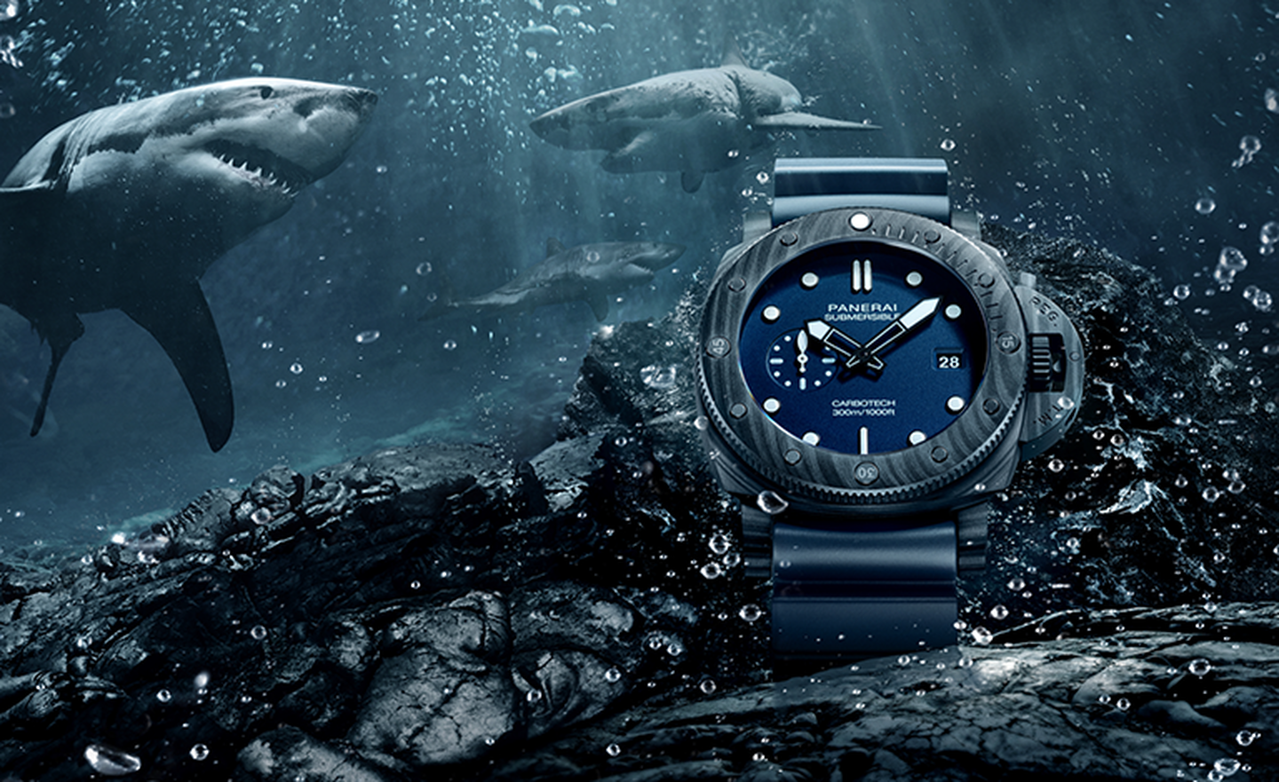 Montre Panerai Submersible sur un rocher sous l'eau