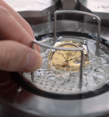 rolex servicing procedure - Maison Birks