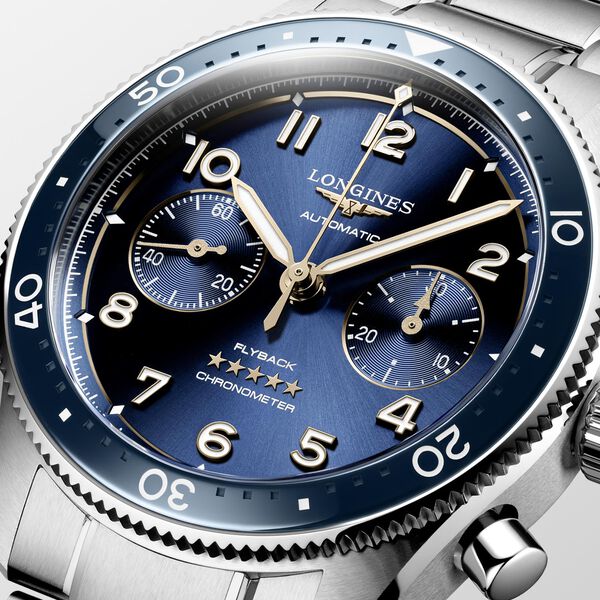 Spirit Flyback 42 mm chronograph automatique en acier inoxydable