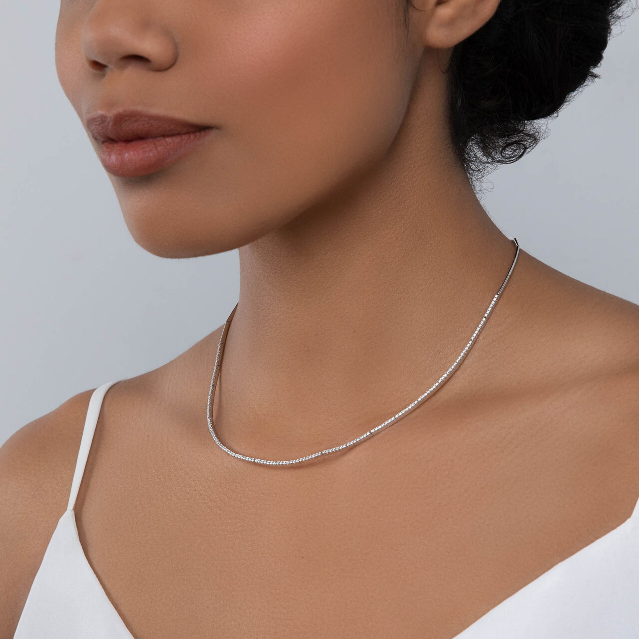 Birks RosÃ©e du Matin Diamond Necklace on model image number 1