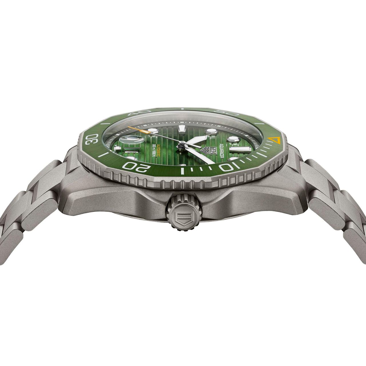 tag heuer aquaracer automatic titanium 43mm wbp208b.bf0631 profile image number 3