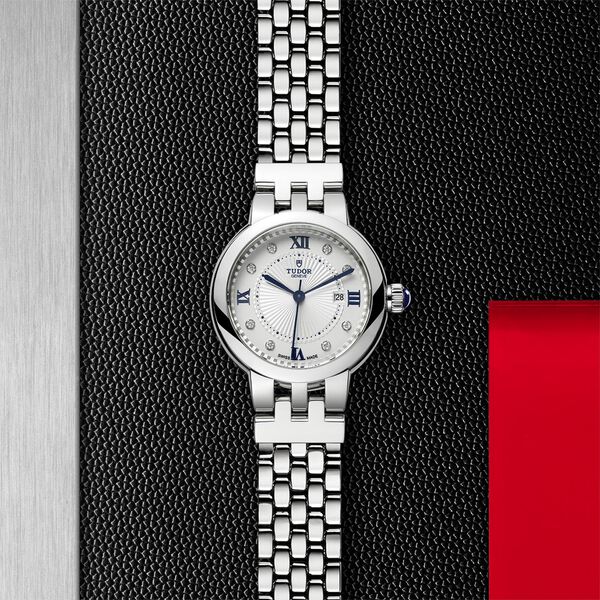 Clair de Rose 30 mm automatique en acier inoxydable et diamants