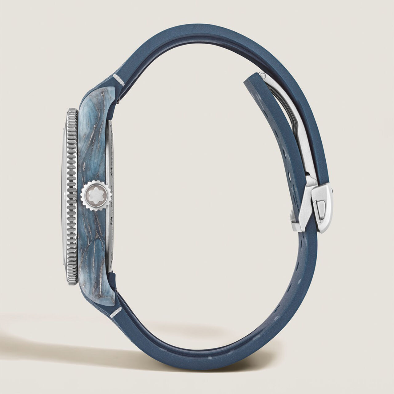 Montblanc 1858 Geosphere 0 Oxygen Mount Vinson Automatic 44 mm Titanium - Limited Edition 134019 dark image number 3