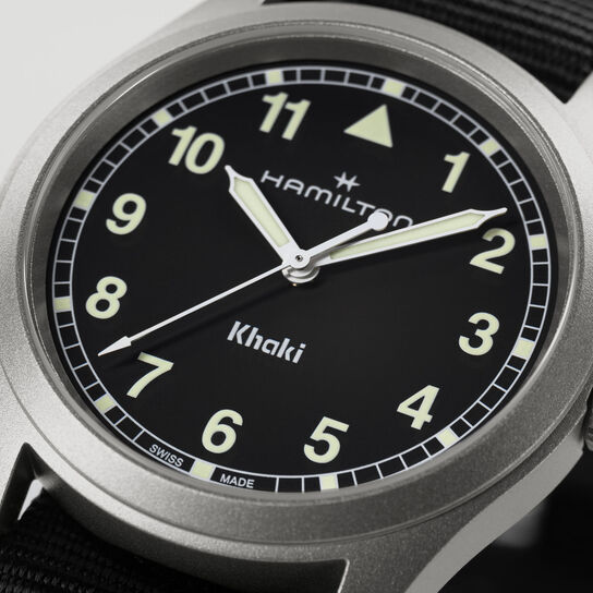 Hamilton Khaki Field 38 mm quartz en acier inoxydable image number 5