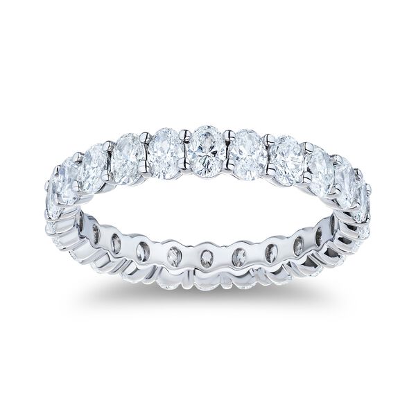 Alliance &eacute;ternit&eacute; en platine sertie de diamant ovale, 2.16ct