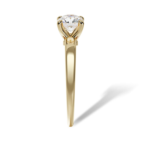 Bague de fiançailles à diamant solitaire rond en or jaune