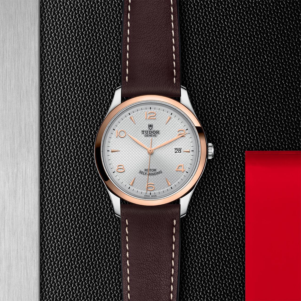  Rose Gold Bezel image number 2