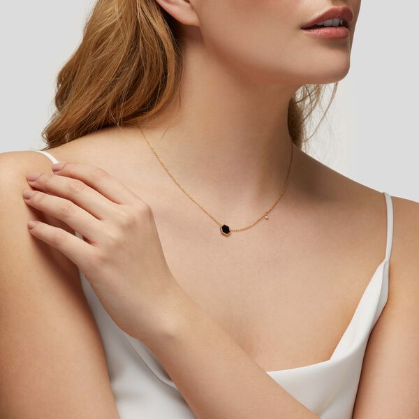 Pendentif avec onyx noir et accent en diamant