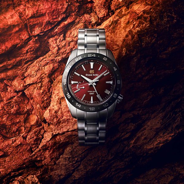 Sport 'Morning glow - Hotaka summer' 40 mm spring drive GMT en acier - édition limitée