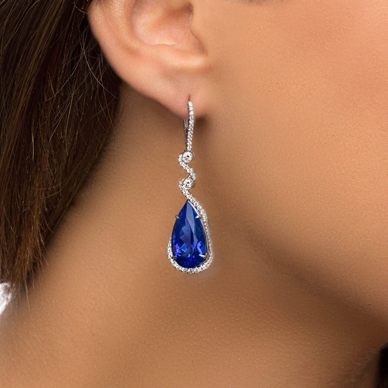 omi prive pear shape tanzanite and diamond drop earrings  e1113 on model image number 1