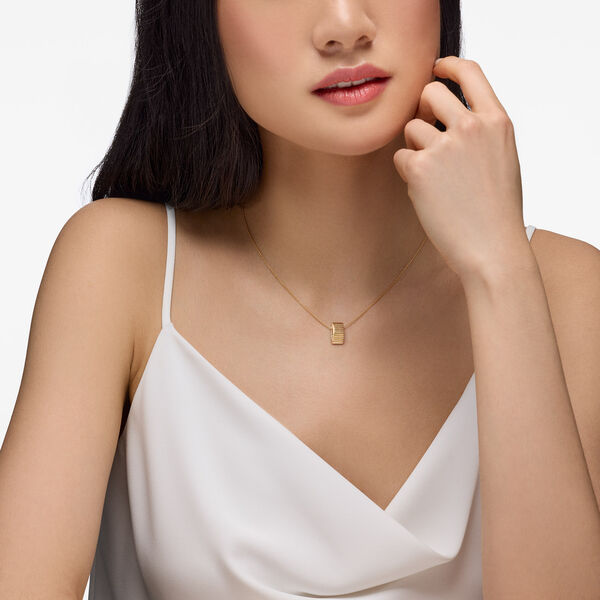 Yellow Gold Pleated Necklace