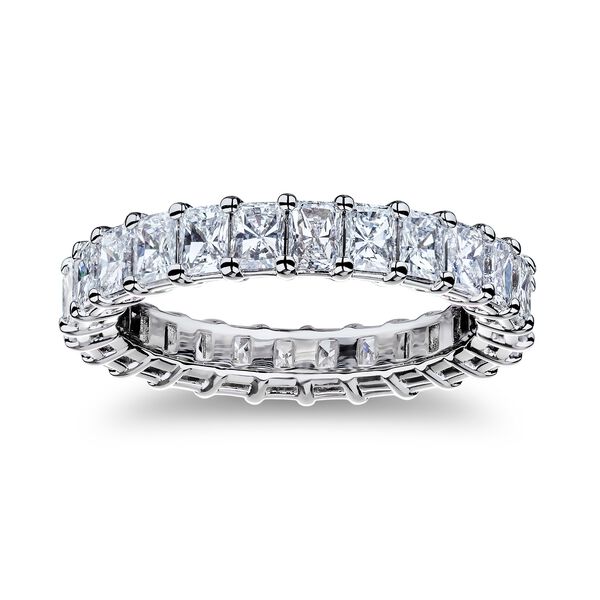Alliance &eacute;ternit&eacute; en platine sertie de diamant radiant, 3.90ct