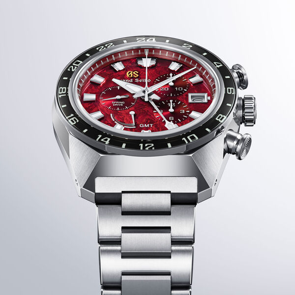 Sport 'Shinshu sunrise' 44 mm spring drive chronogarphe GMT en titane - édition limitée