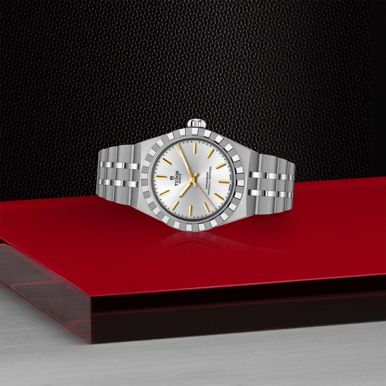 TUDOR Royal Automatic 30 mm Stainless Steel image number 2