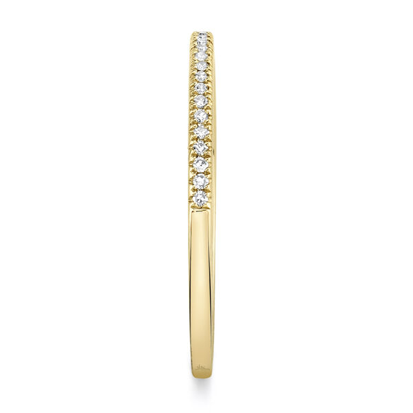 Bague en or jaune avec demi pav&eacute; de diamants