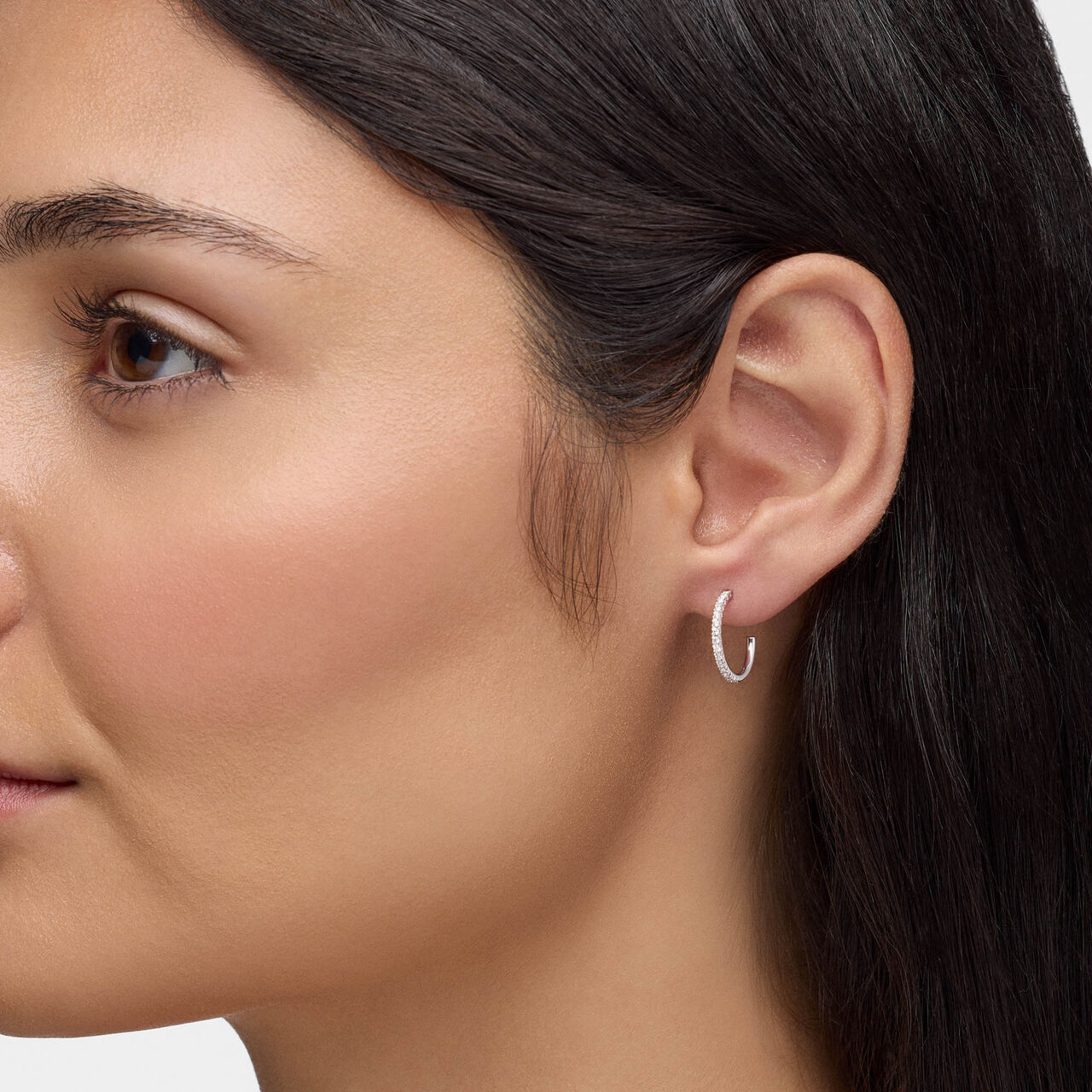 Birks Iconic Boucles d&rsquo;oreilles anneaux Ros&eacute;e du Matin en or blanc 15 mm image number 1