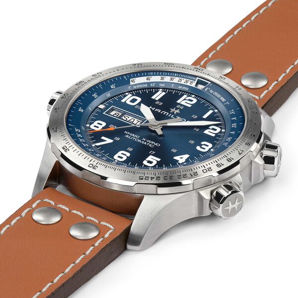 Khaki Aviation X-Wind 45 mm automatique en acier inoxydable