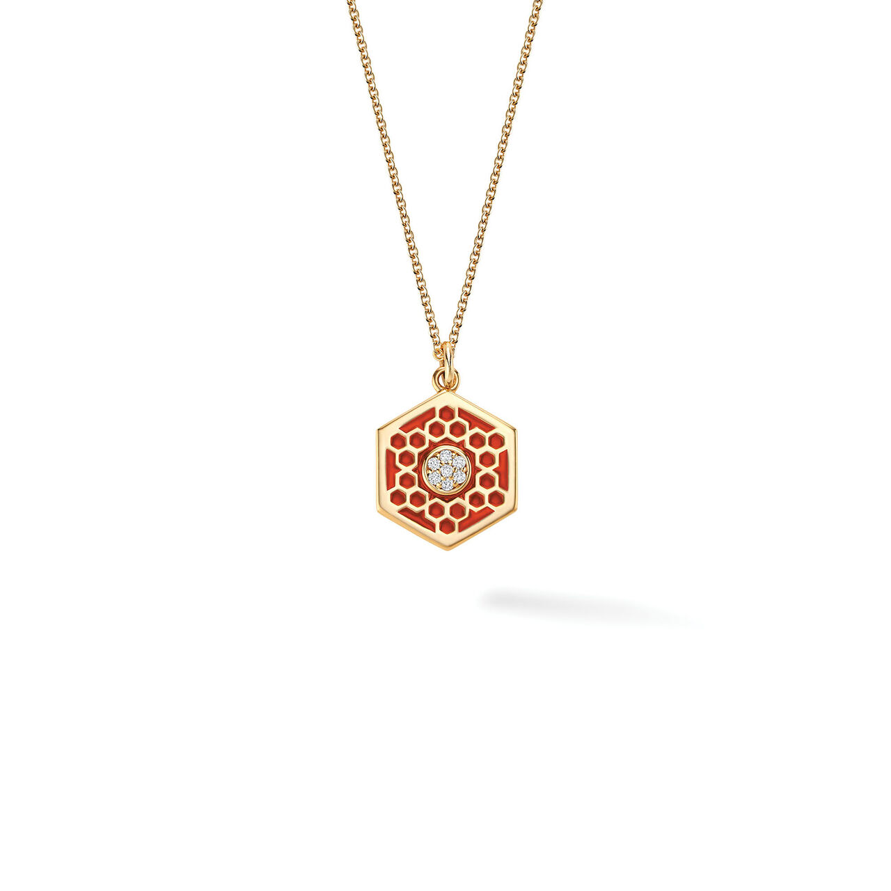 Bijoux Birks Bee Chic Medium Red Enamel And Diamond Hexagon Medallion In Yellow Gold image number 0