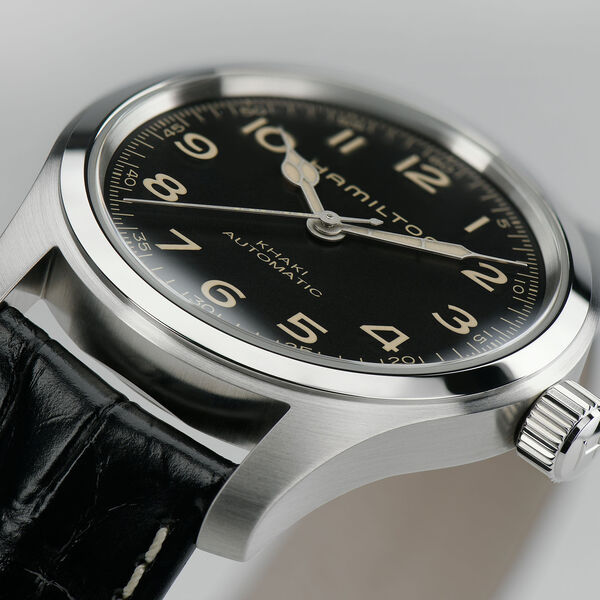 Khaki Field 42 mm automatique en acier inoxydable