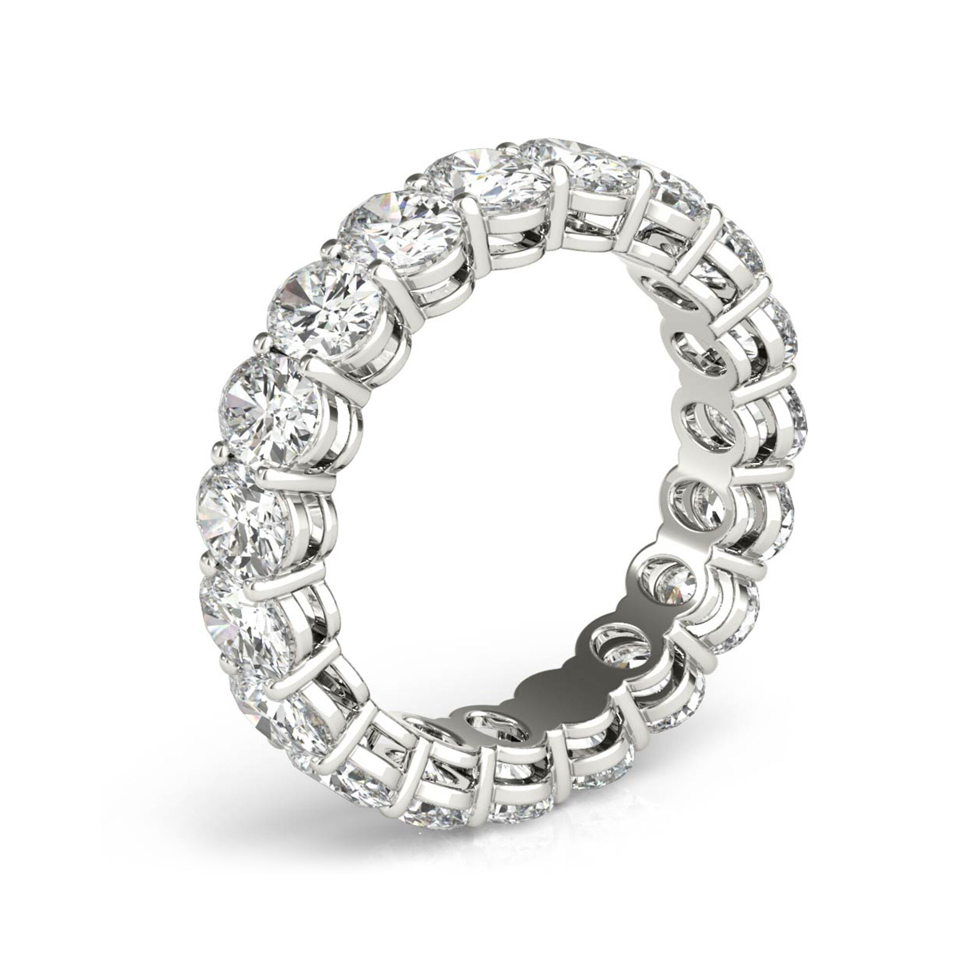 Oval cut diamond 2025 eternity band