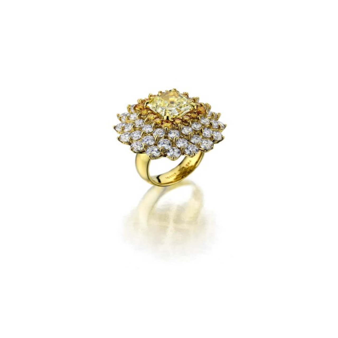 Salon Sunburst Diamond Ring image number 0