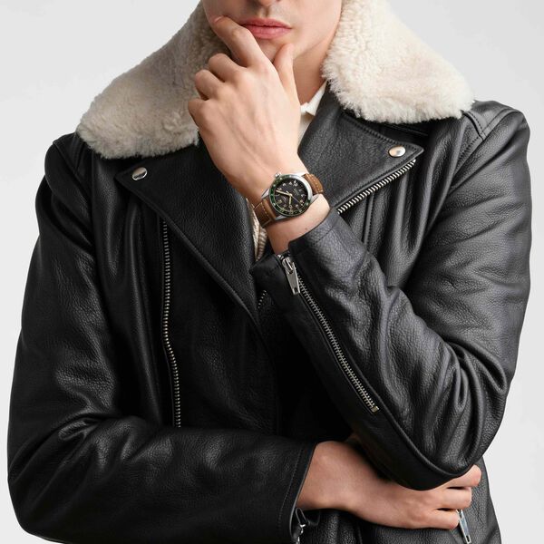 Spirit Zulu 39 mm GMT automatique en acier inoxydable