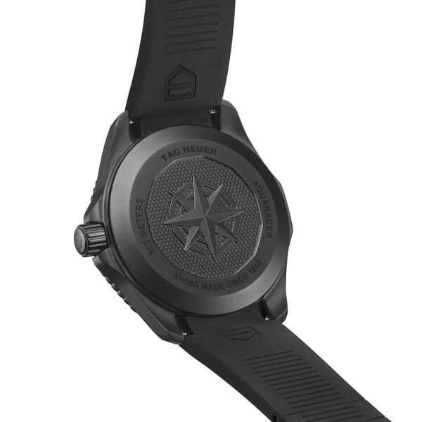 Aquaracer Professional 200 40 mm Solargraph quartz en acier inoxydable DLC noir