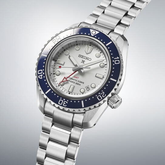 Seiko Prospex Sea 42 mm automatique GMT en acier inoxydable image number 1