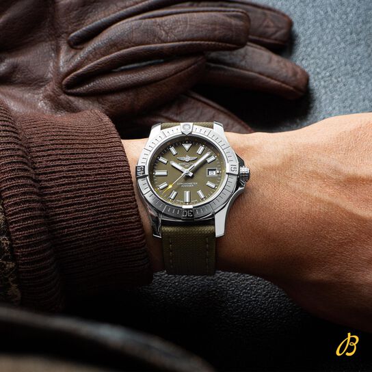Breitling Avenger Automatic 43 Steel - Green A17318101L1X1  on wrist image number 2