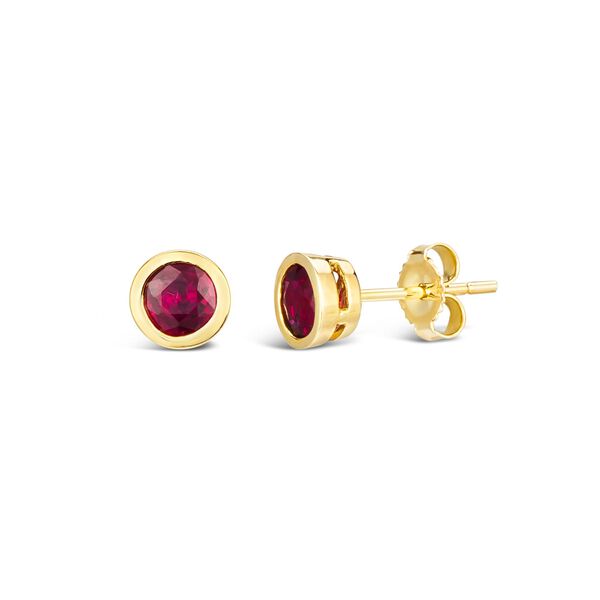 Boucles d'oreilles clous en or jaune avec rubis