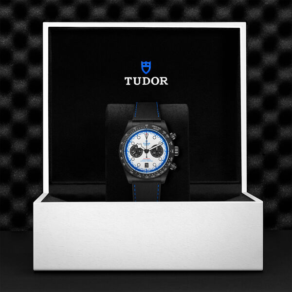 Black Bay Chrono Carbon 25 Automatic Chronograph 42 mm Carbon