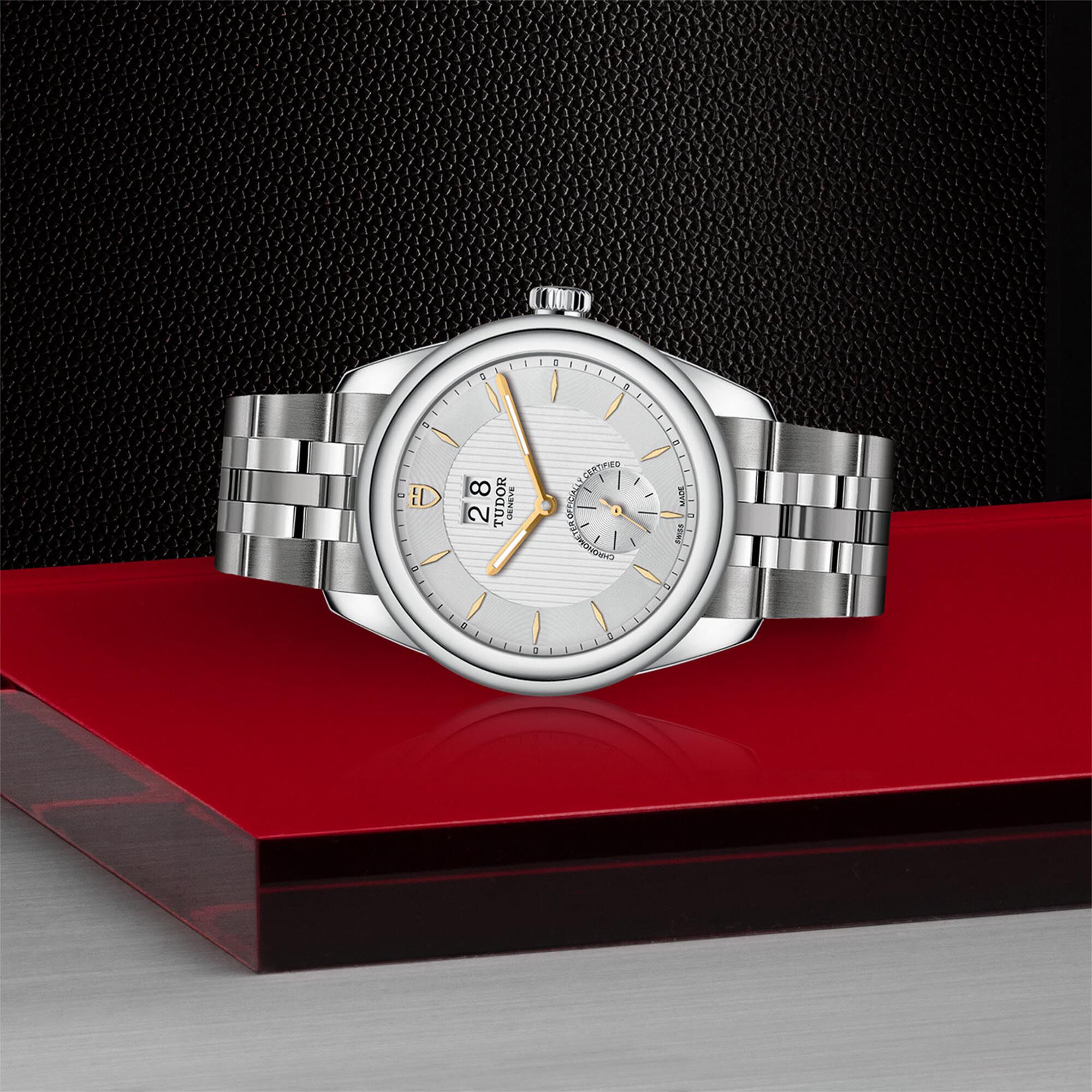 Tudor Glamour Double Date M57100 0002 Maison Birks