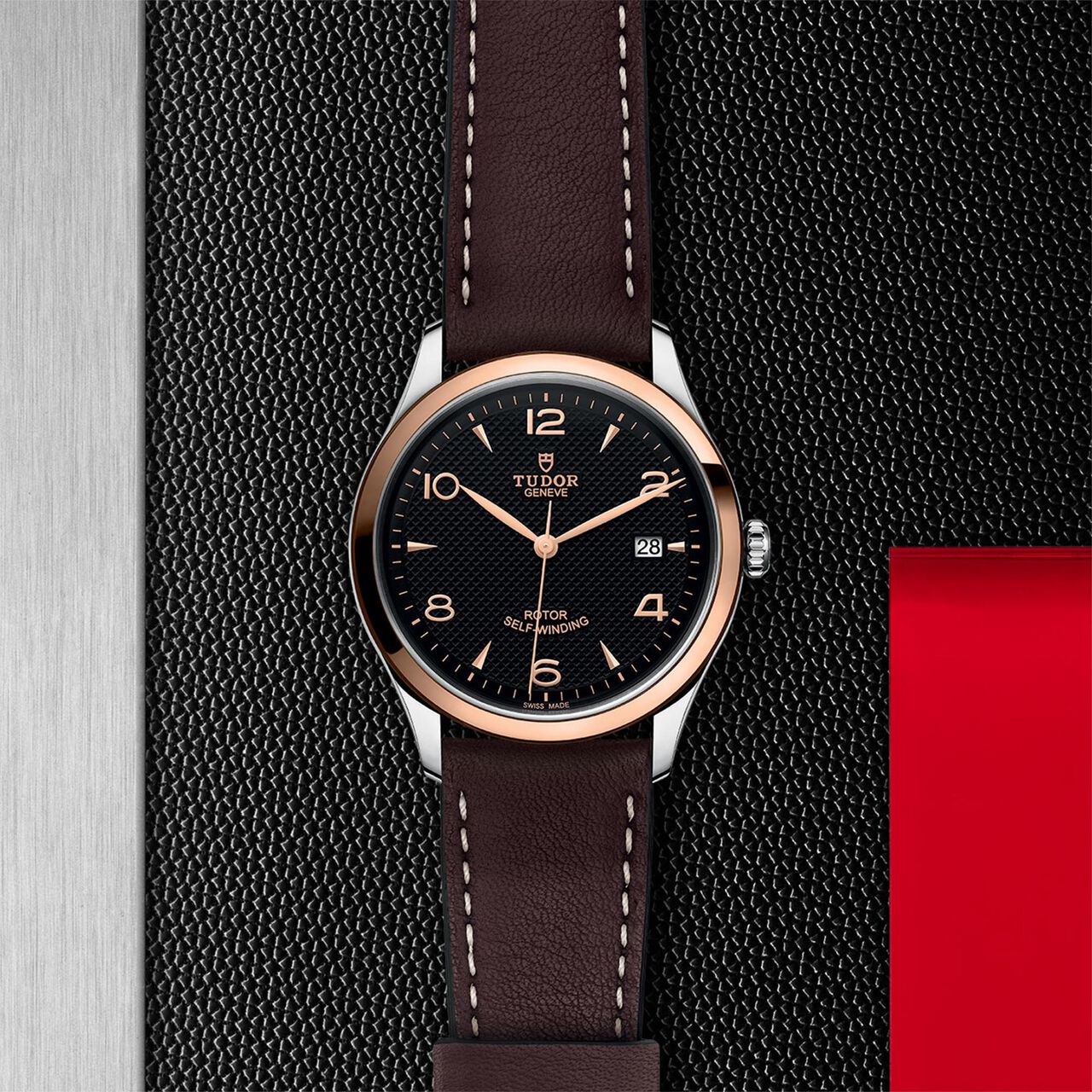  Rose Gold Bezel image number 2