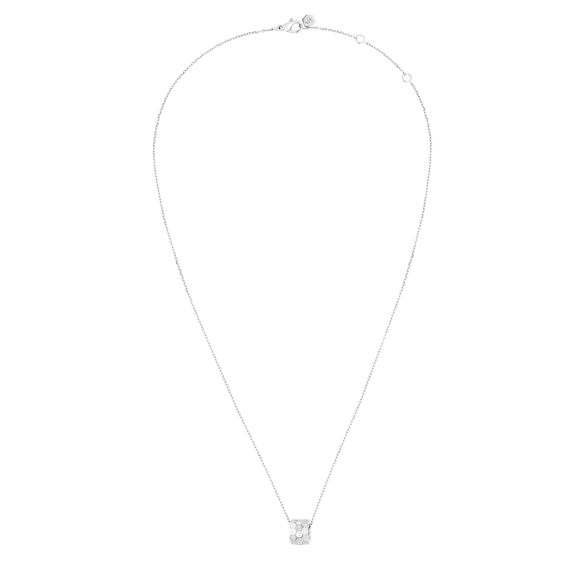 Love discount diamond necklace