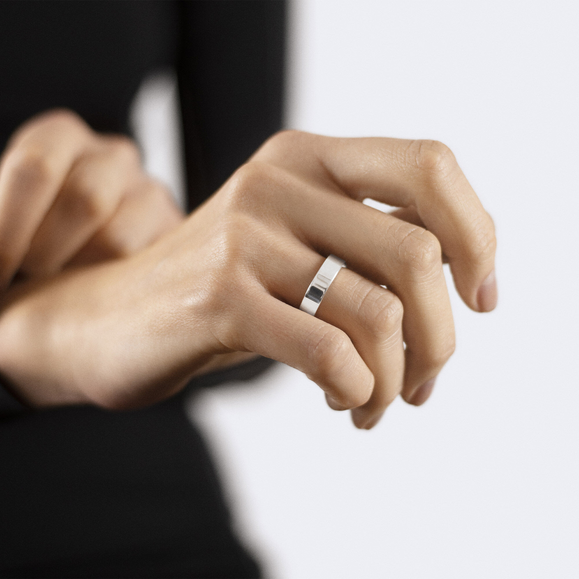 7g Polished Silver Ribbon Ring