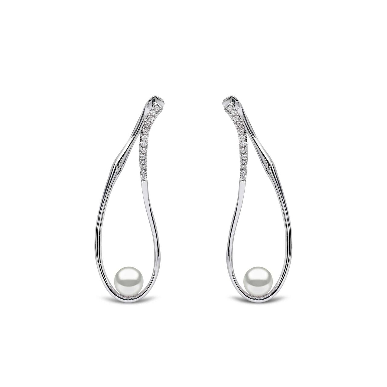 yoko london sleek pearl diamond 8 shape earrings qye2192 7x front image number 0