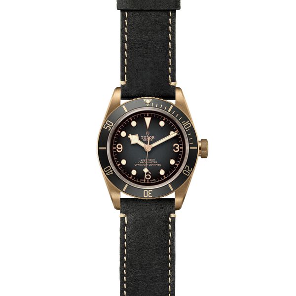 Black Bay 43 mm automatique en bronze