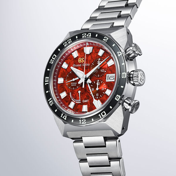 Sport 'Shinshu sunrise' 44 mm spring drive chronogarphe GMT en titane - édition limitée