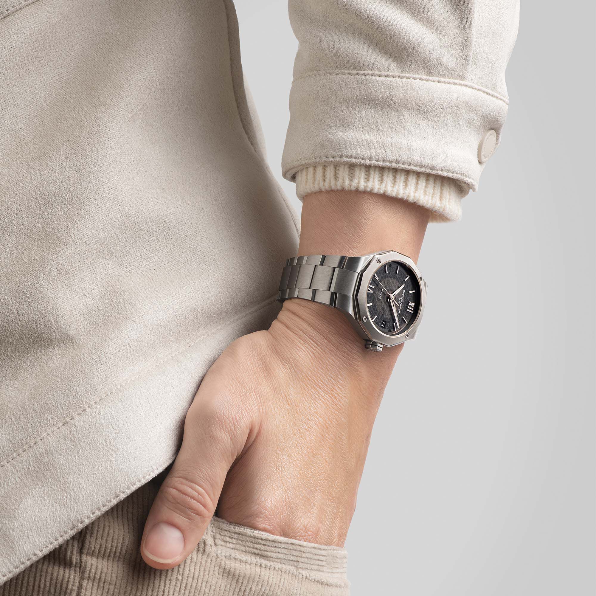 Riviera Automatic 39 mm Stainless Steel