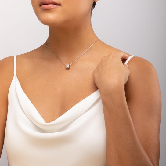 bijoux birks splash diamond necklace on model image number 1