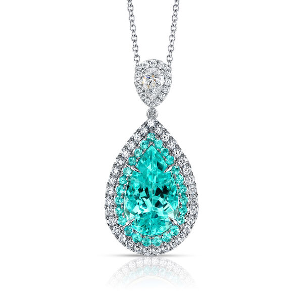 Pendentif avec tourmaline de type paraíba coupe poire avec halo de diamants