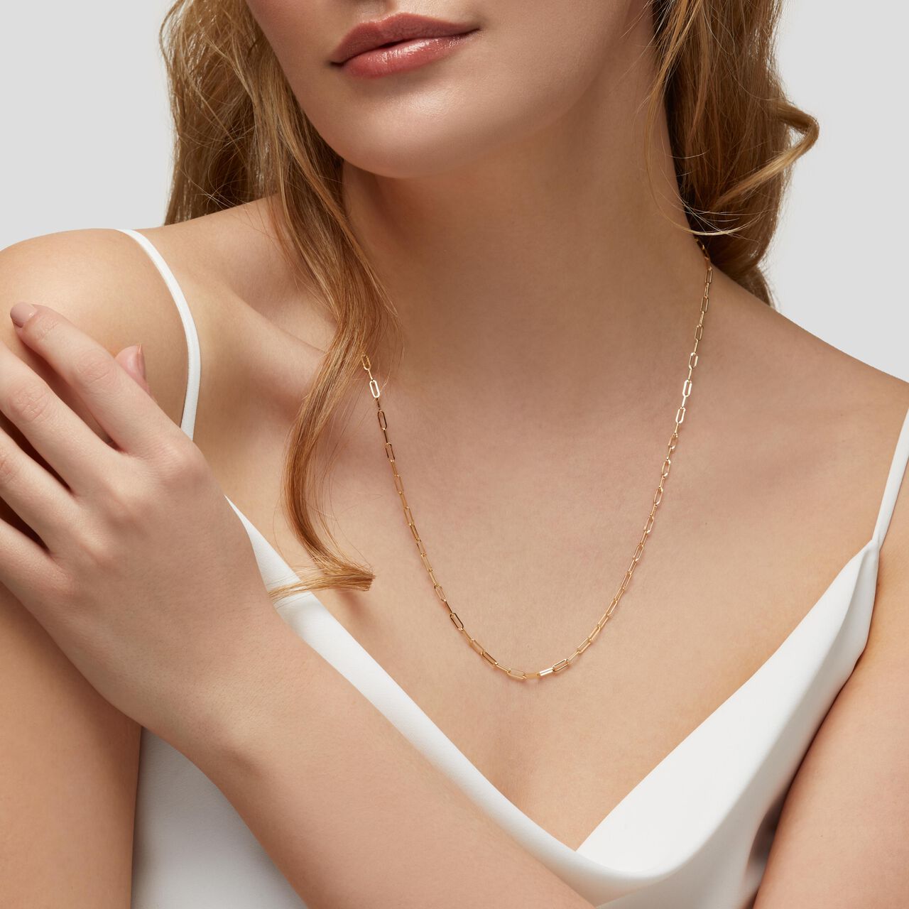 Birks Essentials Yellow Gold Cable Chain Necklace Model image number 1